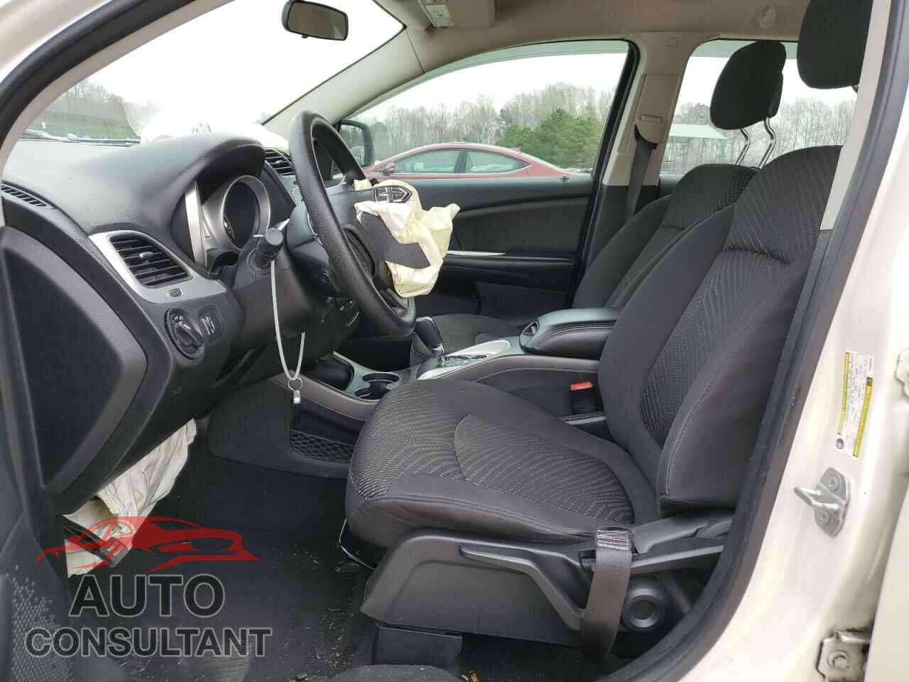 DODGE JOURNEY 2015 - 3C4PDCAB0FT592340