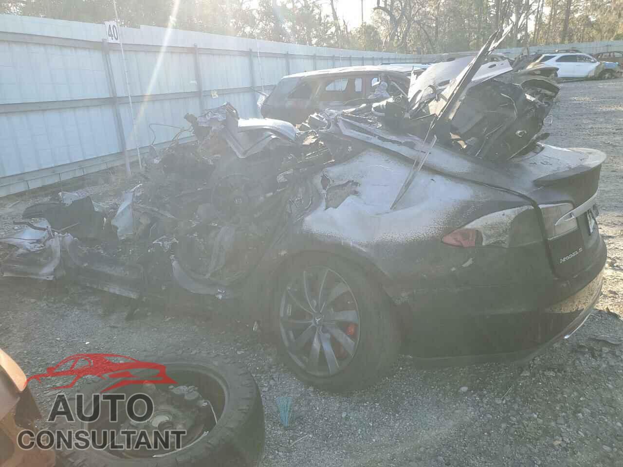 TESLA MODEL S 2016 - 5YJSA1E4XGF137739