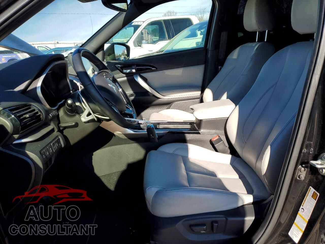 MITSUBISHI ECLIPSE 2023 - JA4ATWAA5PZ001652