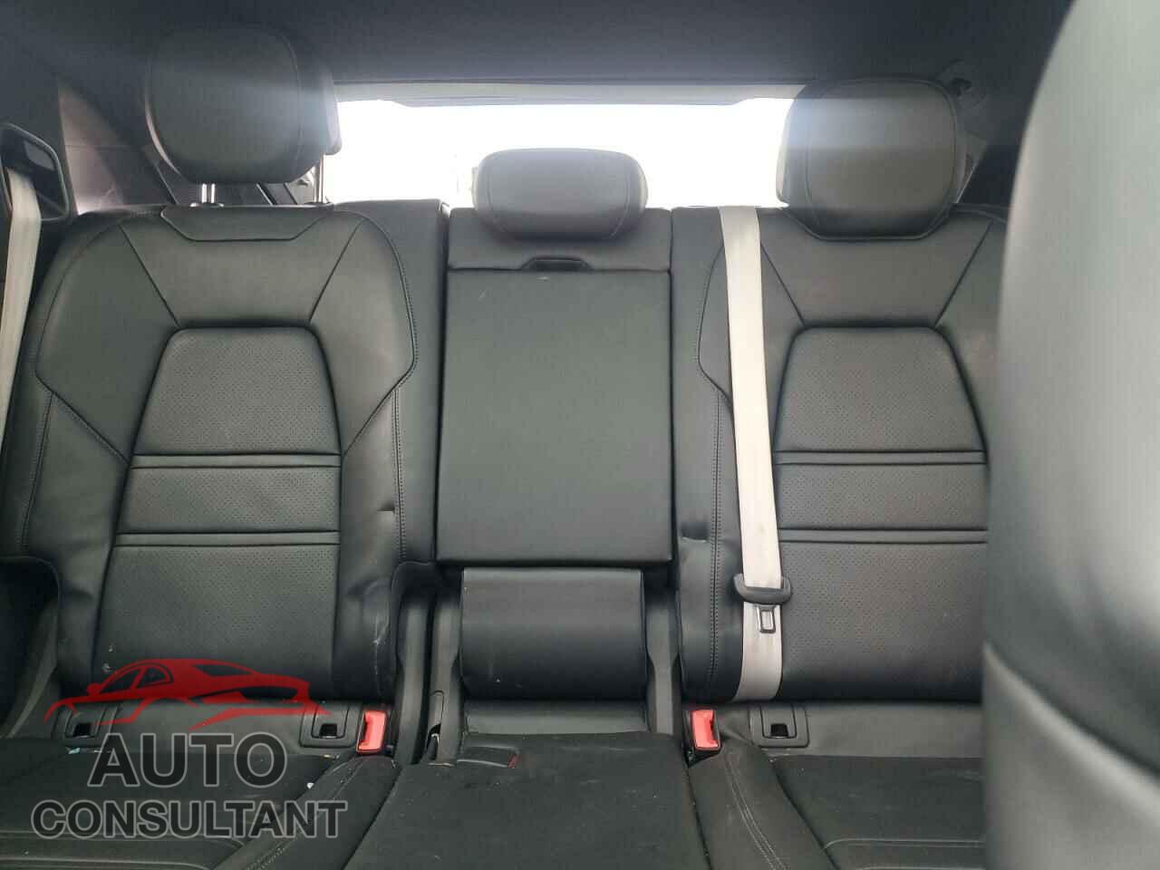 PORSCHE CAYENNE 2023 - WP1BA2AY8PDA26241