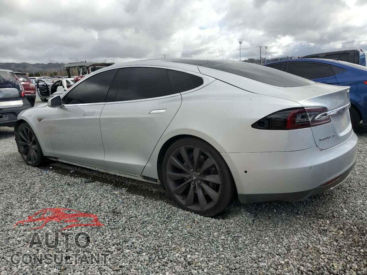 TESLA MODEL S 2015 - 5YJSA1E20FF116265