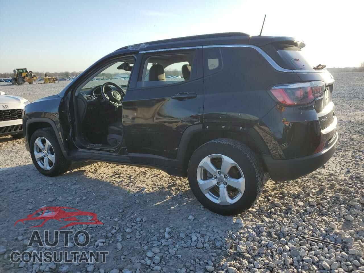 JEEP COMPASS 2018 - 3C4NJDBB7JT175603