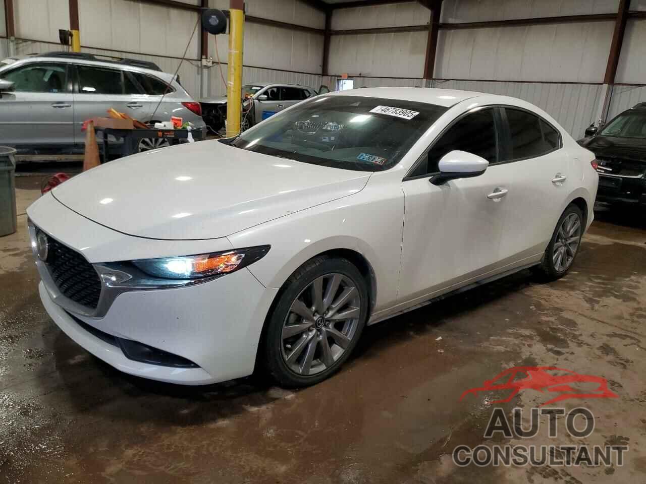 MAZDA 3 2019 - JM1BPBAM5K1120777