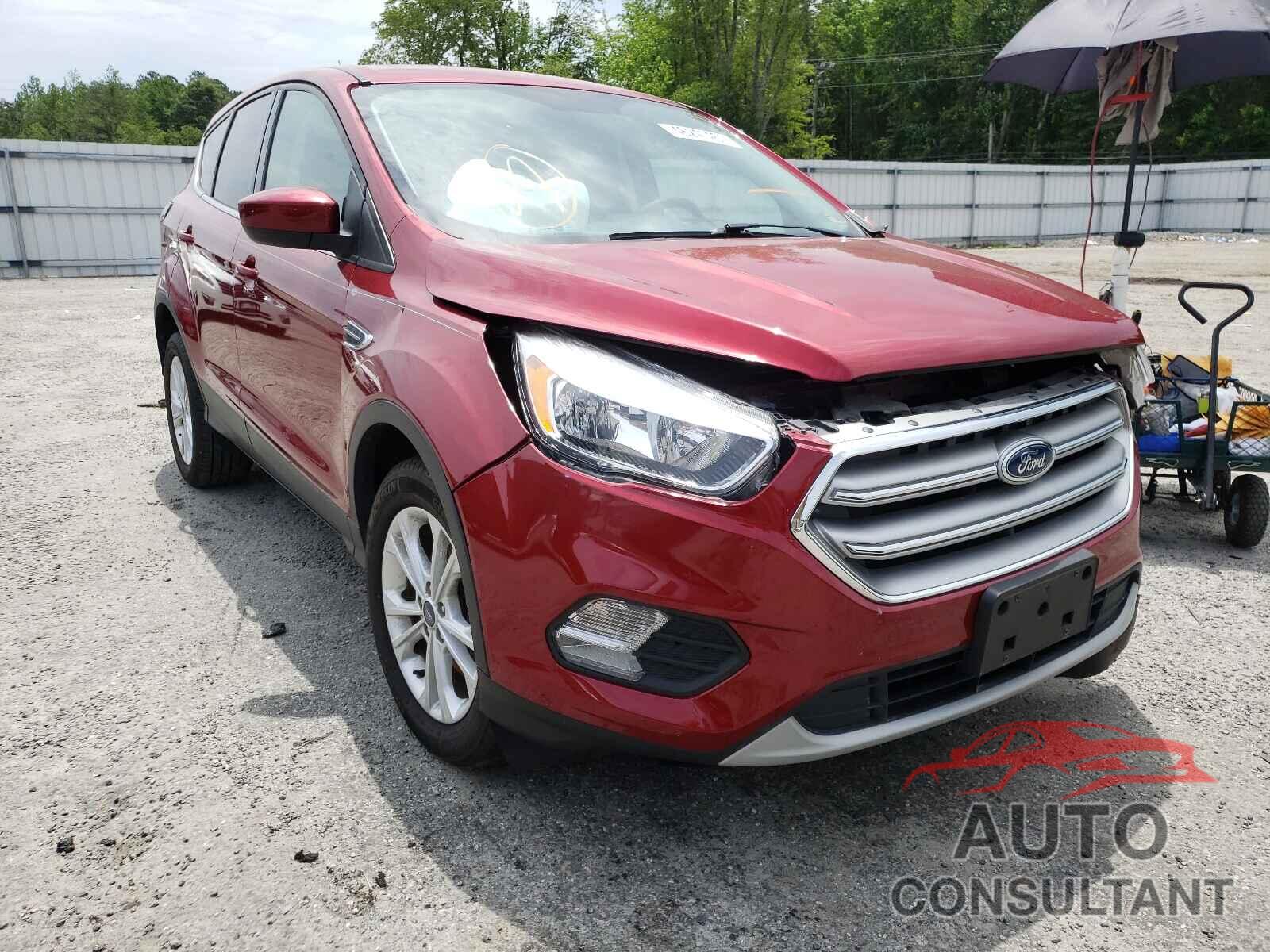 FORD ESCAPE 2017 - 1FMCU0G93HUE13312
