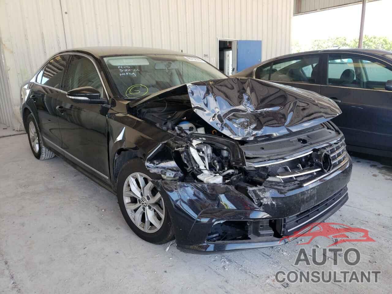 VOLKSWAGEN PASSAT 2017 - 1VWAT7A3XHC025282