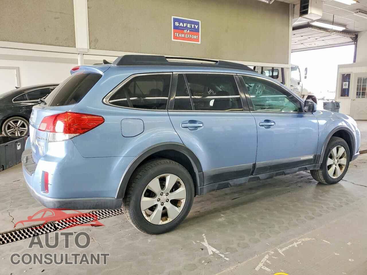 SUBARU OUTBACK 2011 - 4S4BRBKC3B3382202