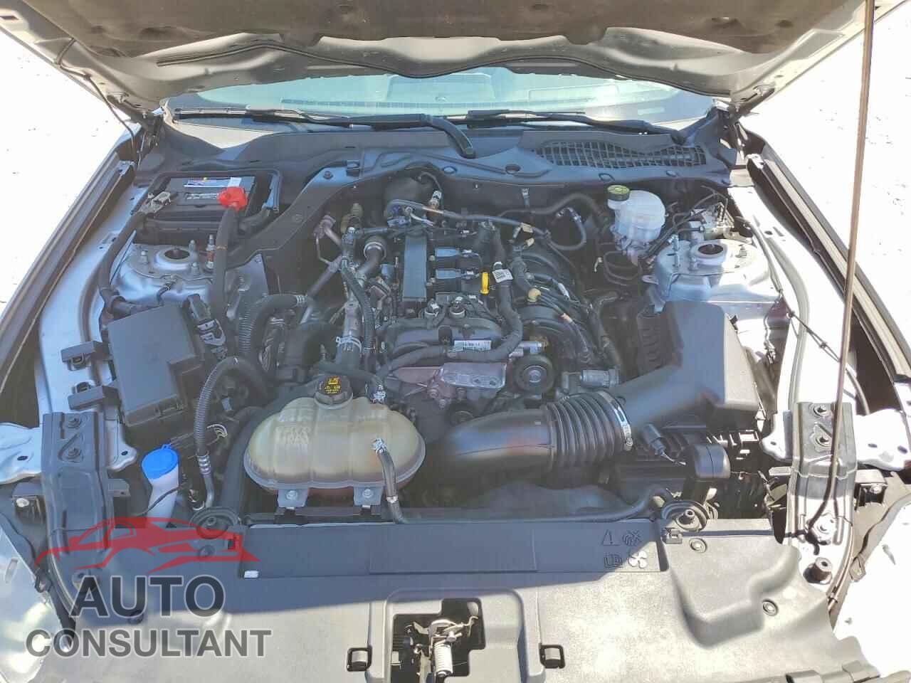 FORD MUSTANG 2021 - 1FA6P8TH2M5117048