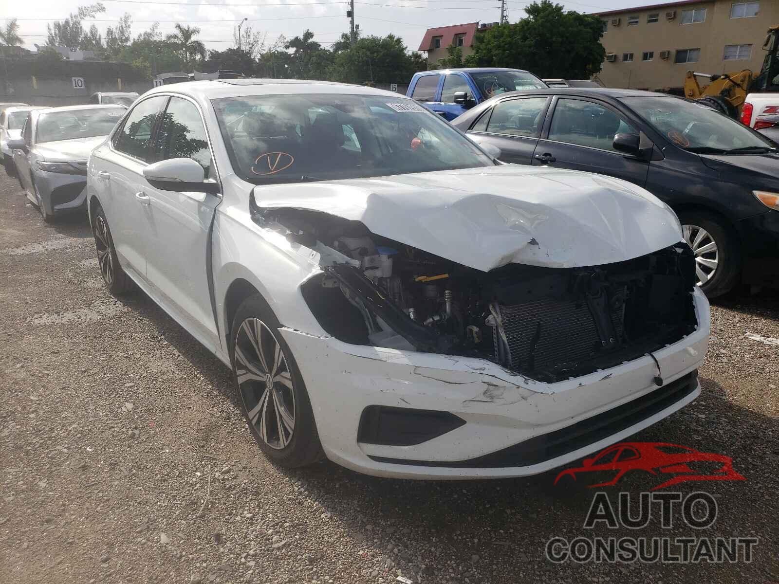 VOLKSWAGEN PASSAT 2021 - 1VWSA7A35MC001380