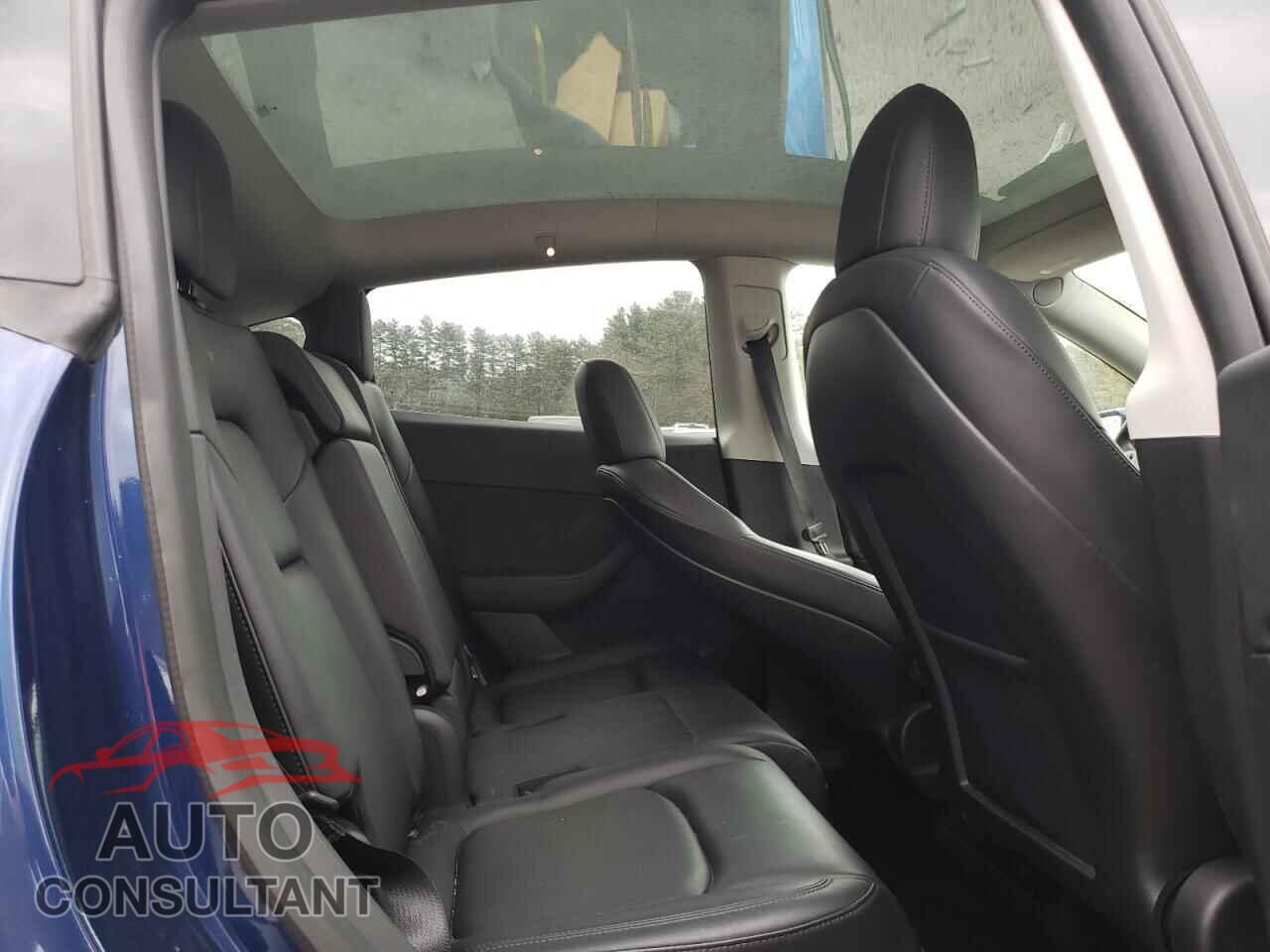 TESLA MODEL Y 2022 - 7SAYGAEE2NF388711