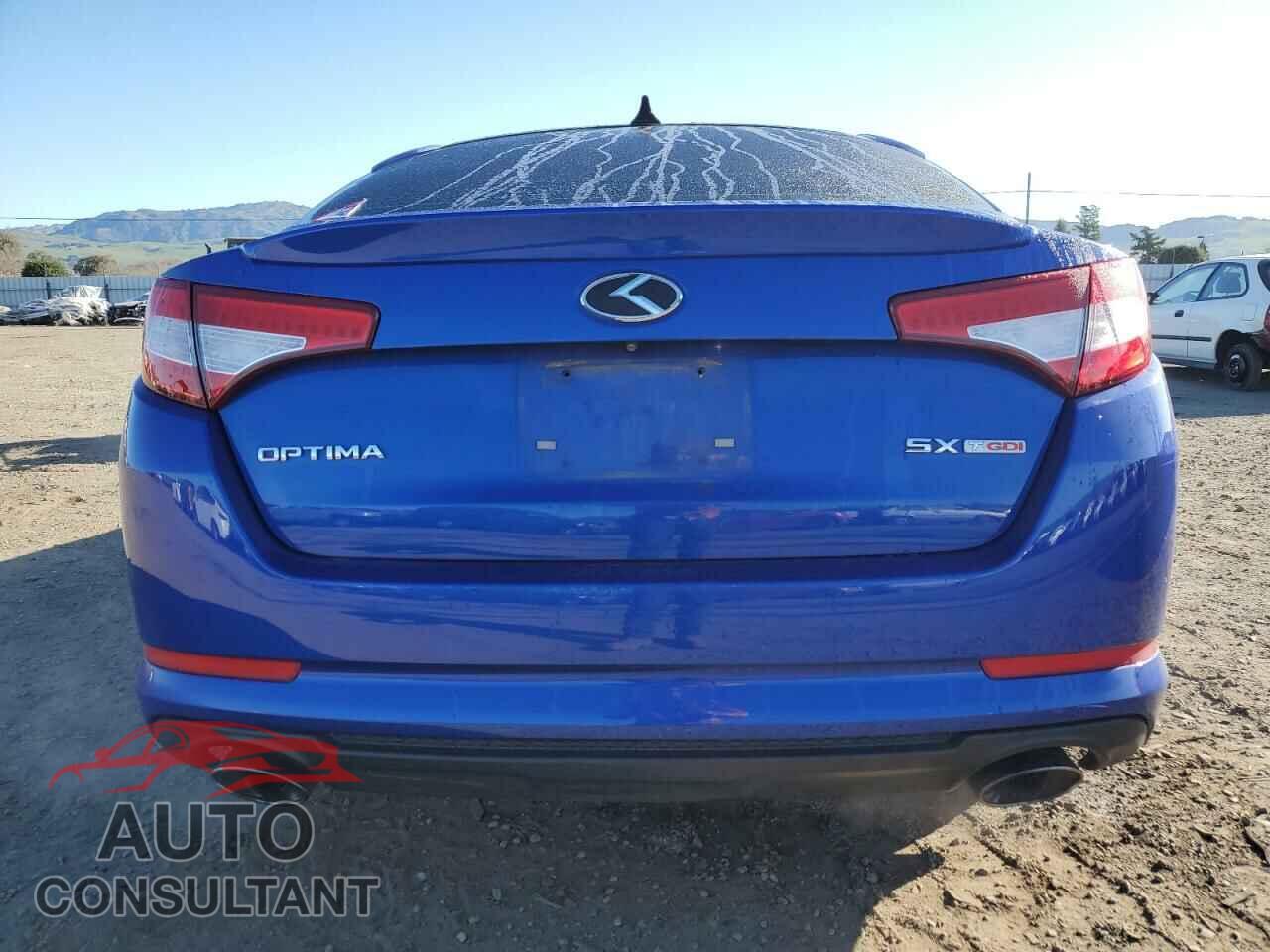 KIA OPTIMA 2013 - 5XXGR4A67DG104570