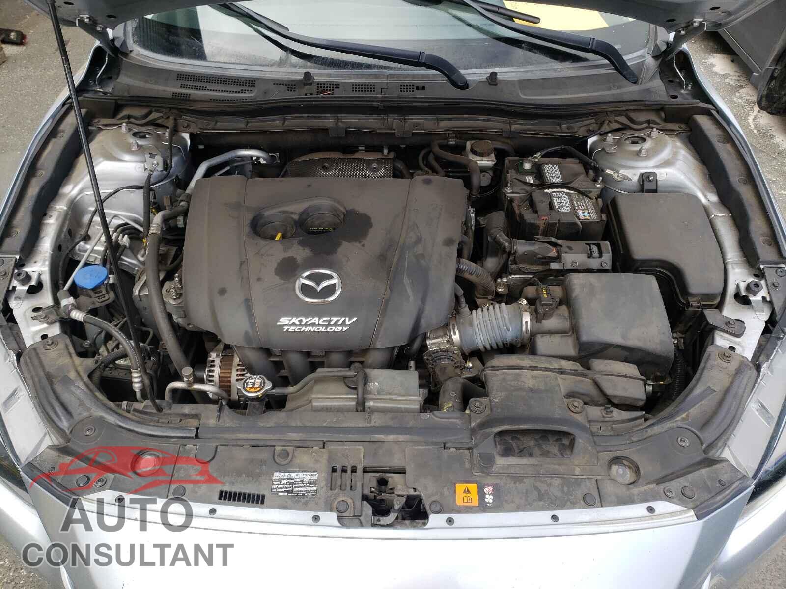 MAZDA 3 2017 - 3MZBN1U7XHM104072