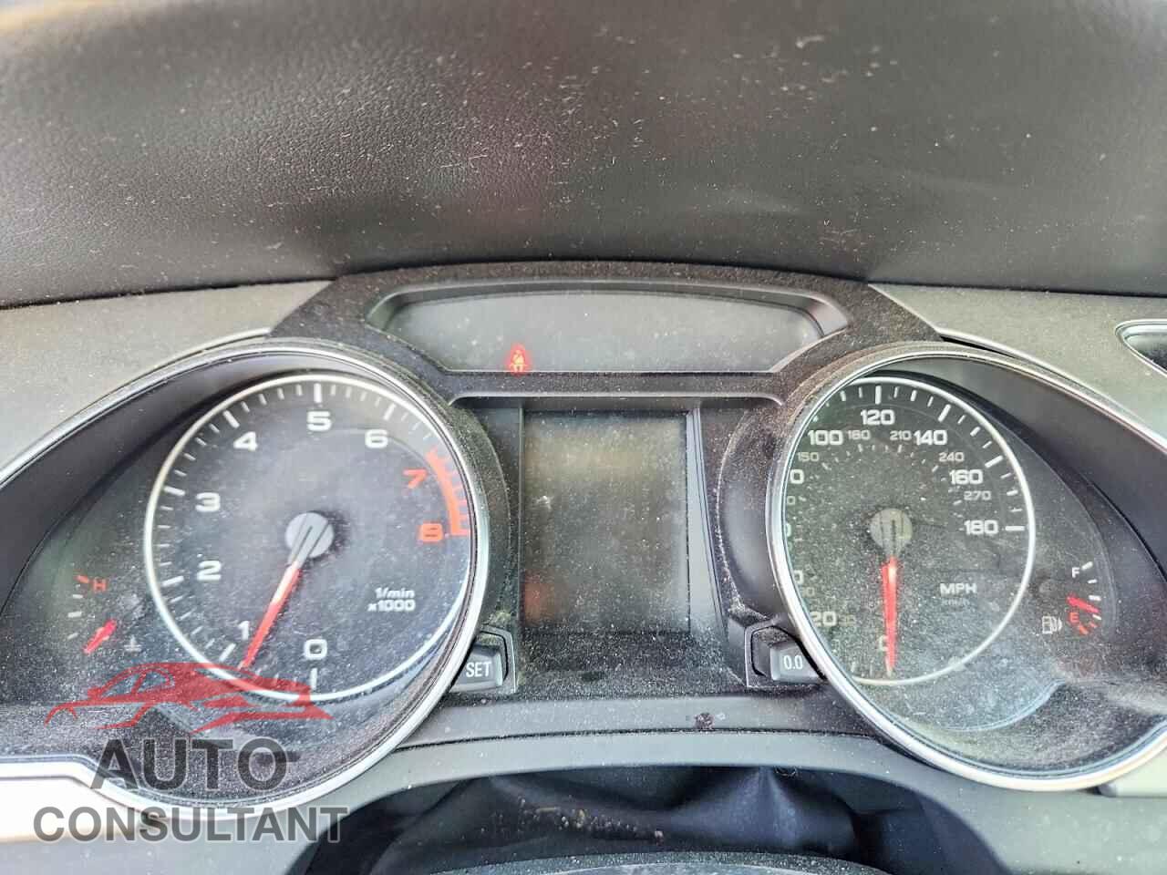 AUDI A5 2012 - WAULFAFRXCA018797