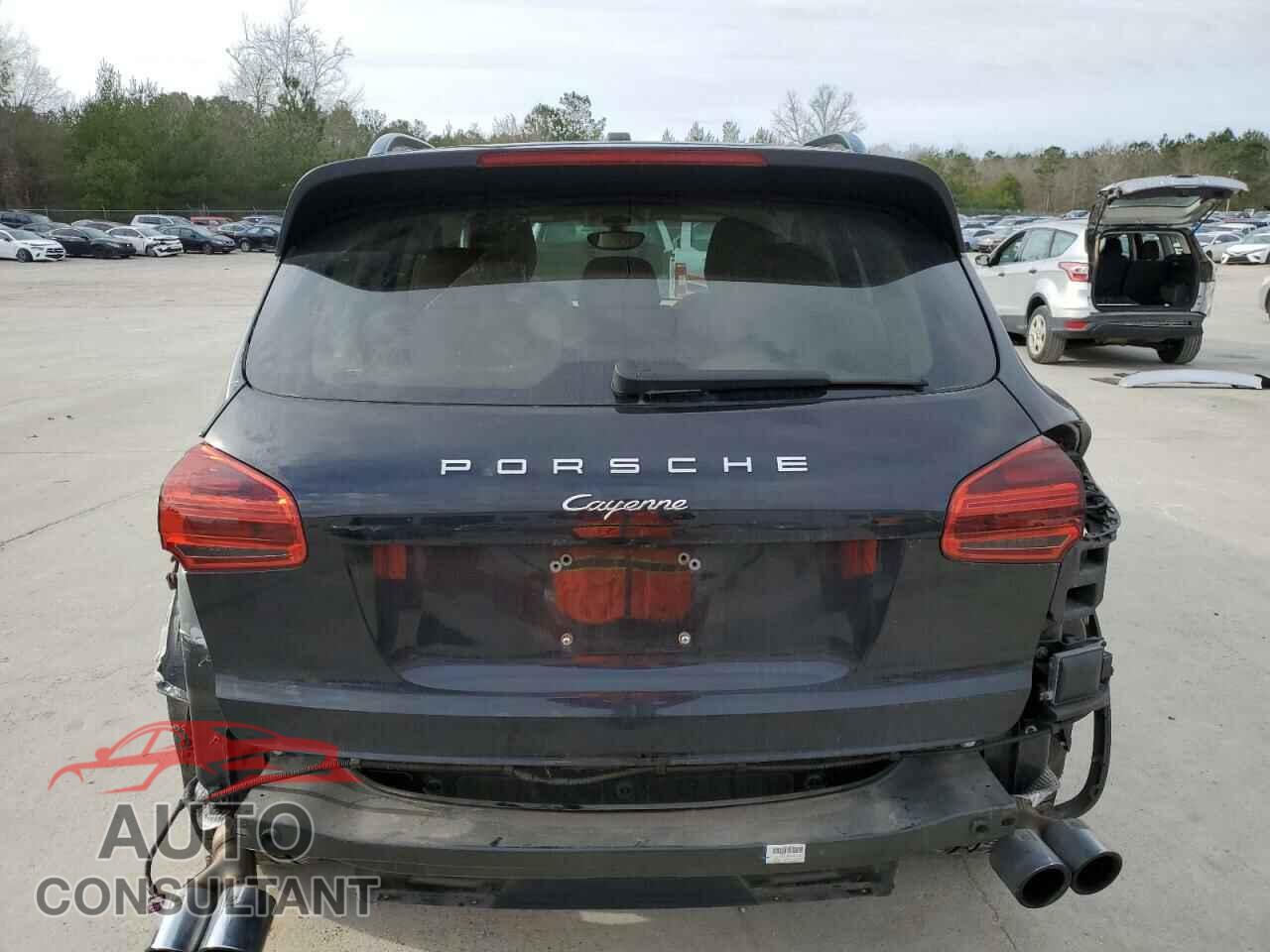 PORSCHE CAYENNE 2016 - WP1AA2A25GLA11418