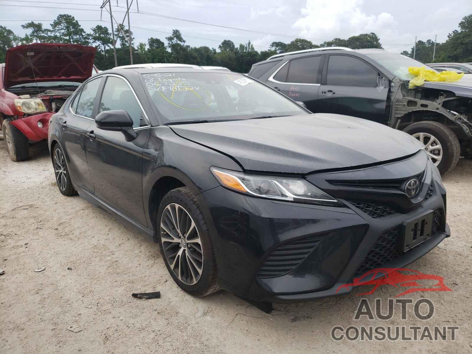 TOYOTA CAMRY 2018 - 4T1B11HK2JU067285