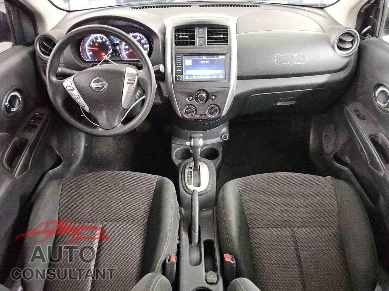NISSAN VERSA 2019 - 3N1CN7AP3KL845596