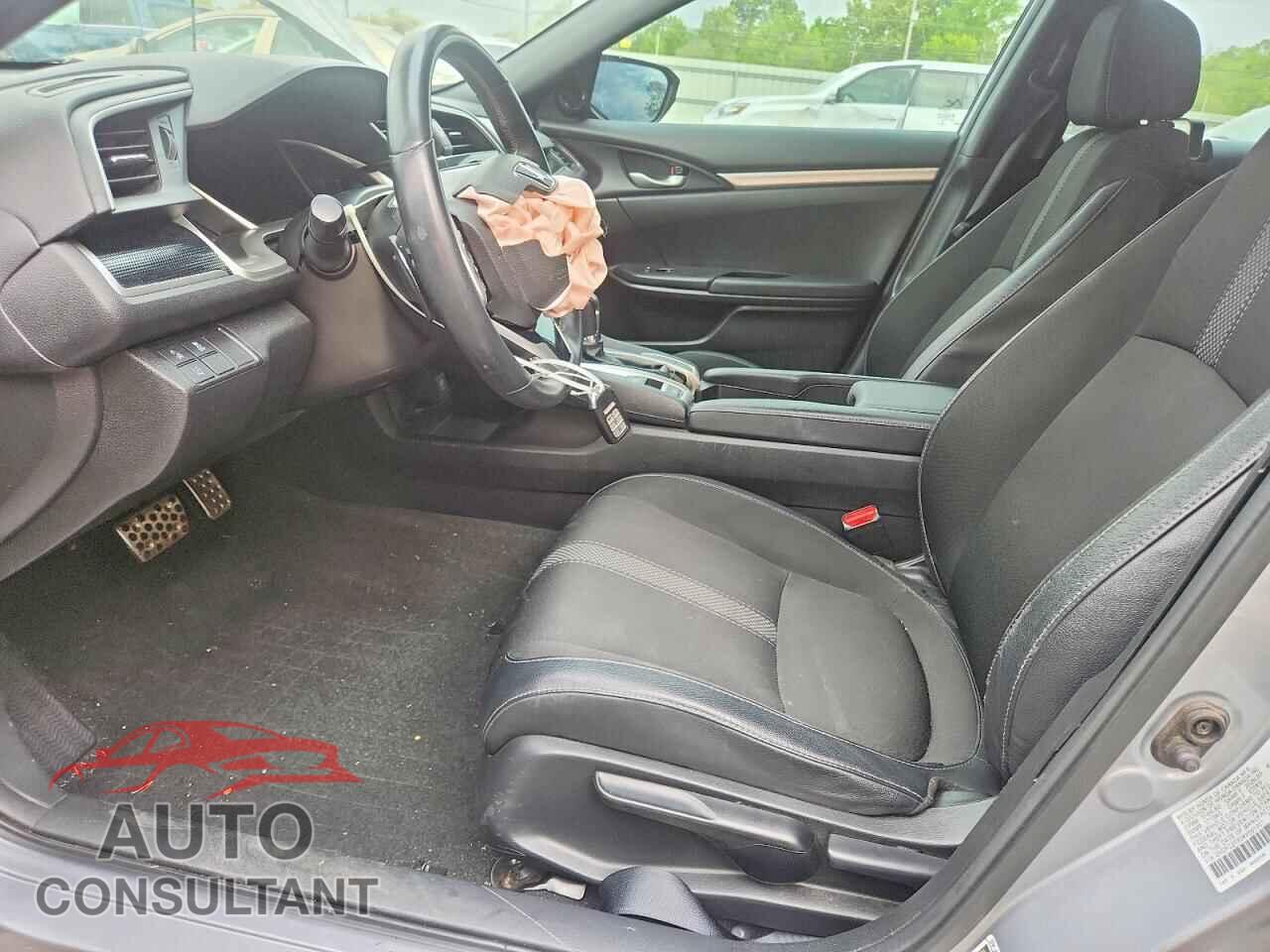 HONDA CIVIC 2019 - 2HGFC2F80KH581901