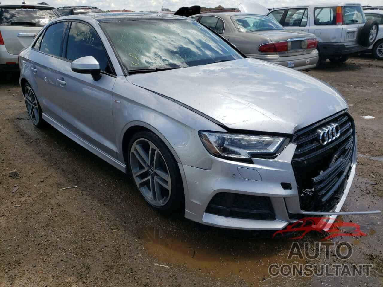 AUDI A3 2017 - WAUJ8GFF5H1040255