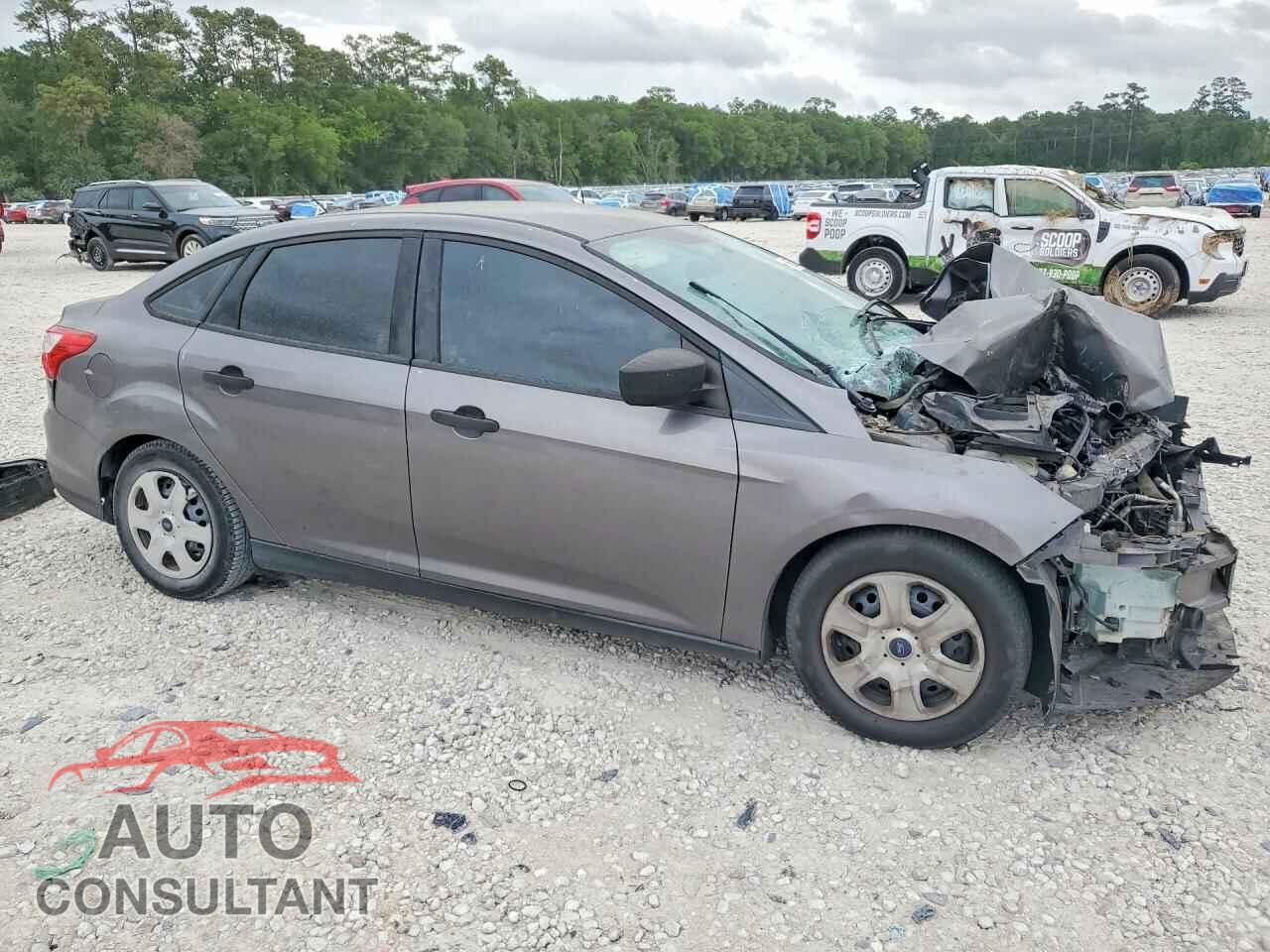 FORD FOCUS 2014 - 1FADP3E28EL207899