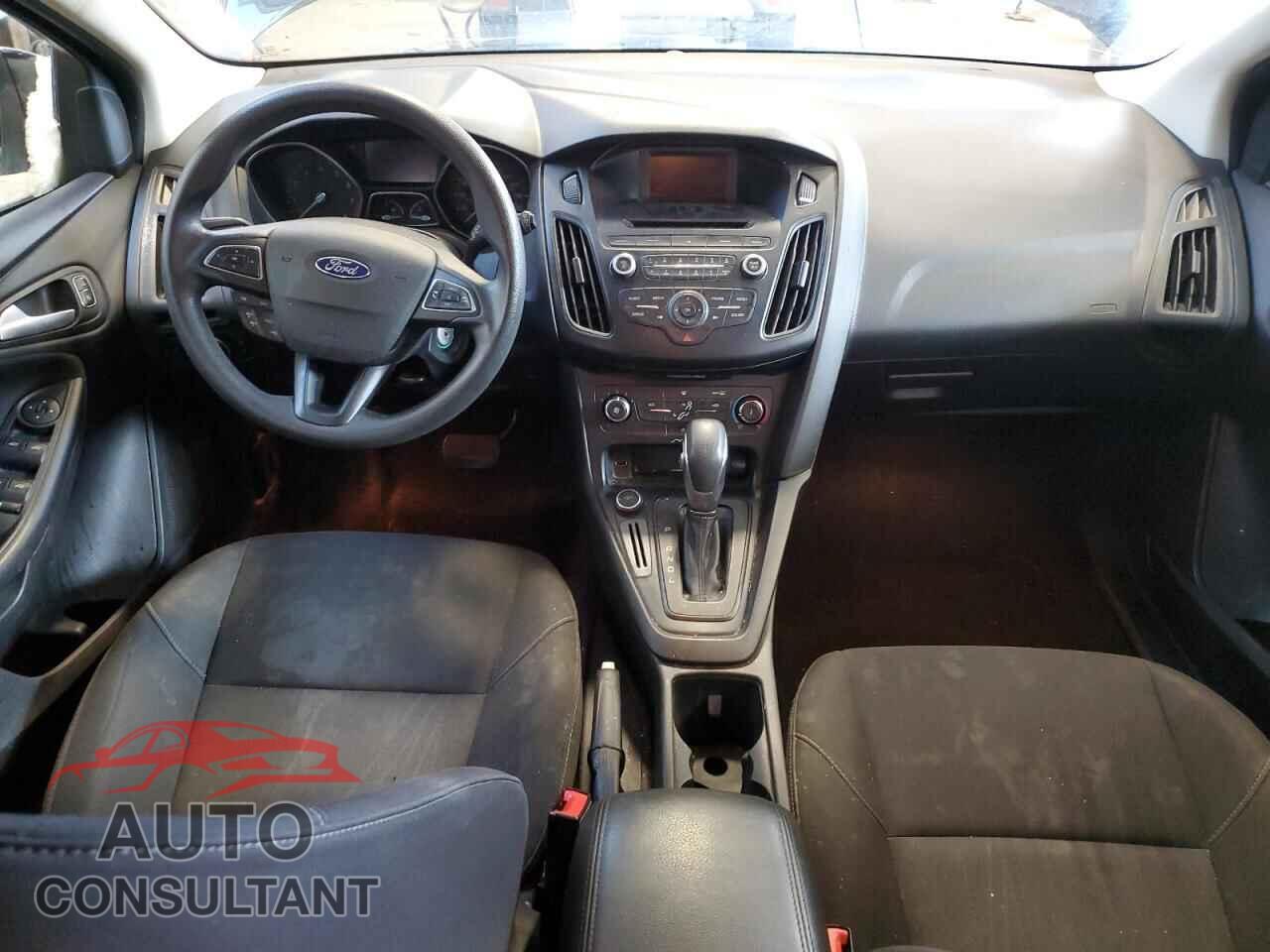 FORD FOCUS 2017 - 1FADP3K26HL265745