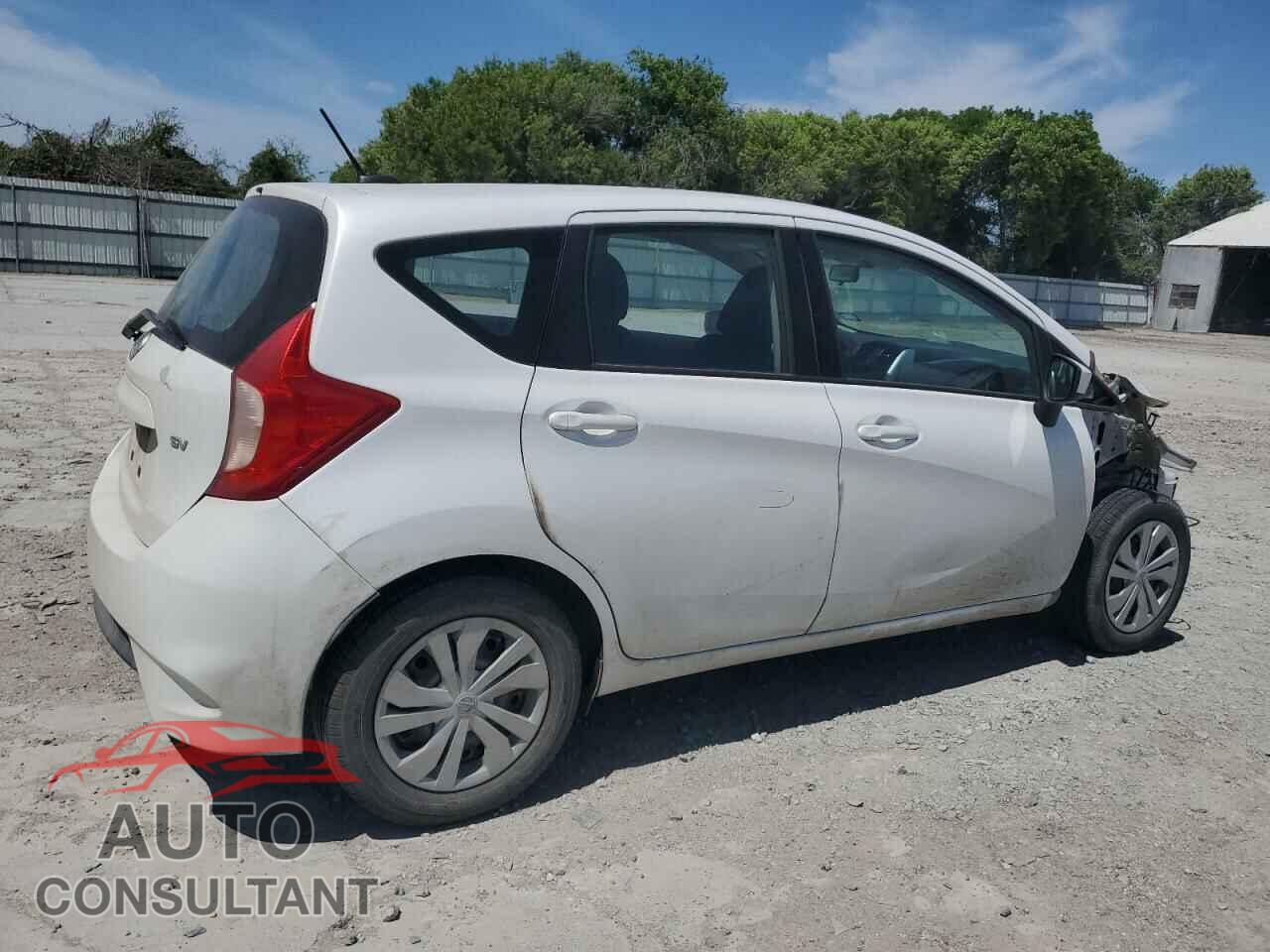 NISSAN VERSA 2017 - 3N1CE2CP2HL368832