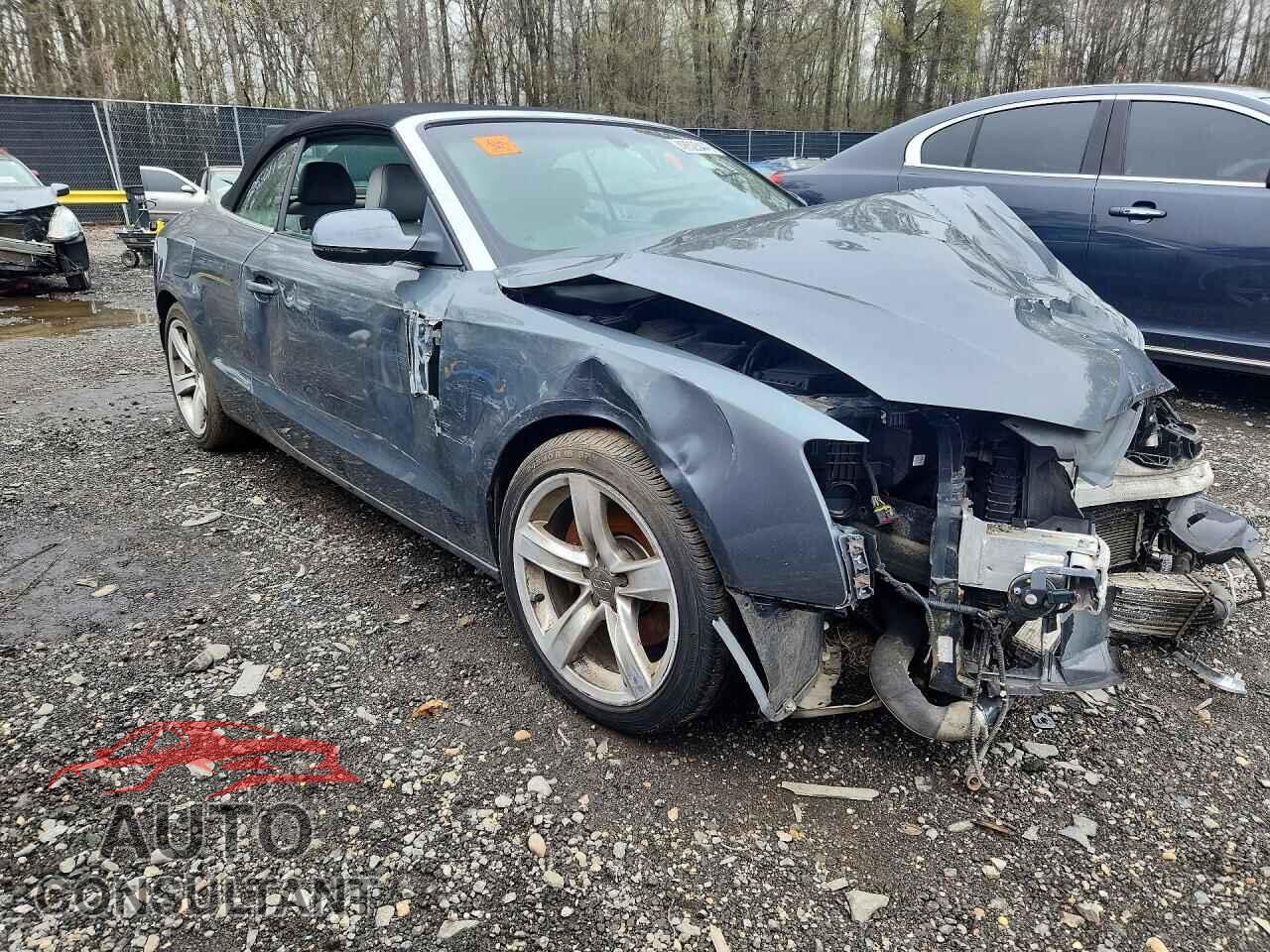 AUDI A5 2013 - WAULFAFH3DN002426