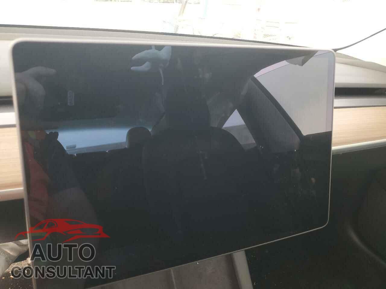 TESLA MODEL 3 2021 - 5YJ3E1EA6MF048261