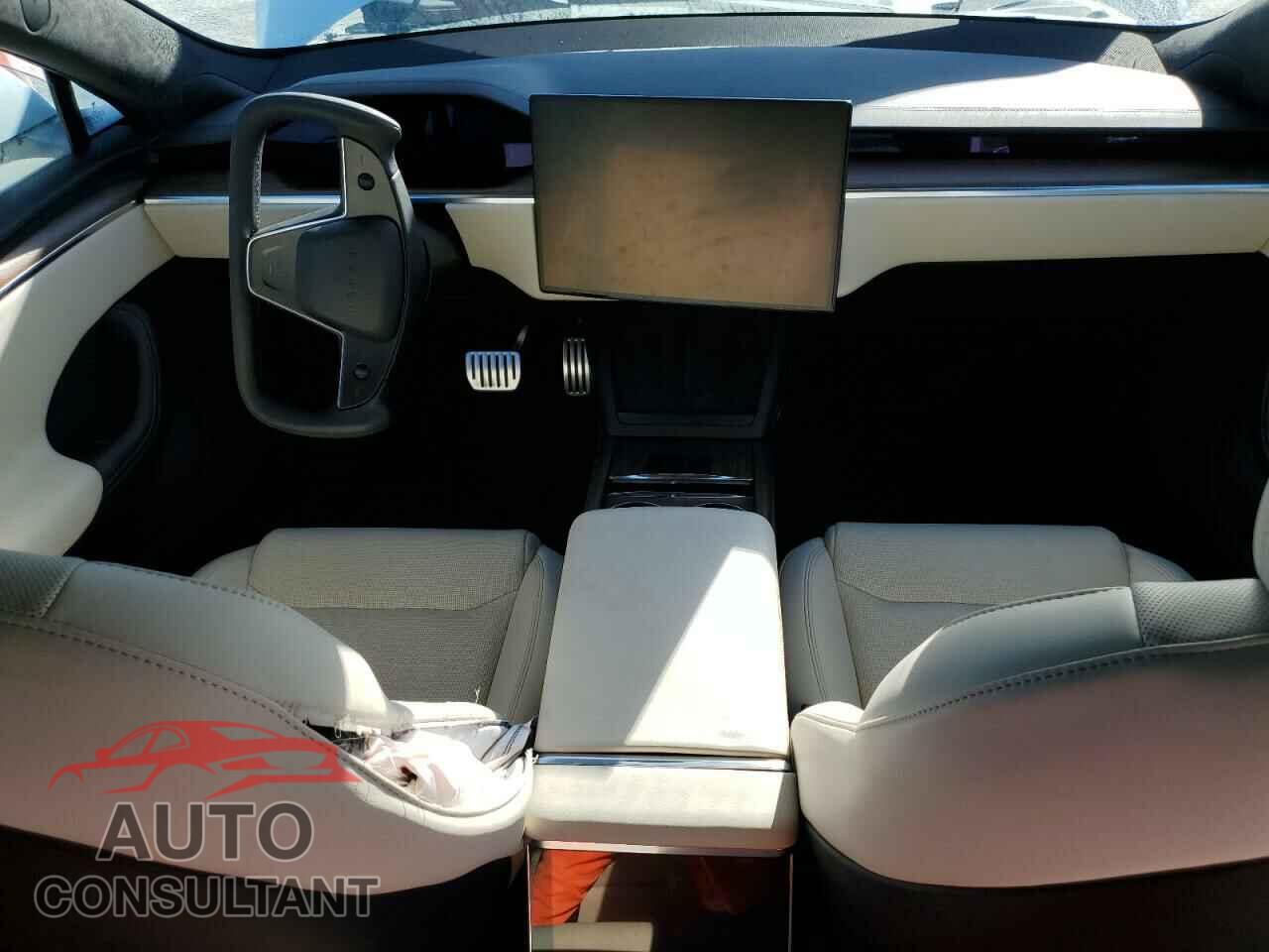 TESLA MODEL S 2023 - 5YJSA1E5XPF498316