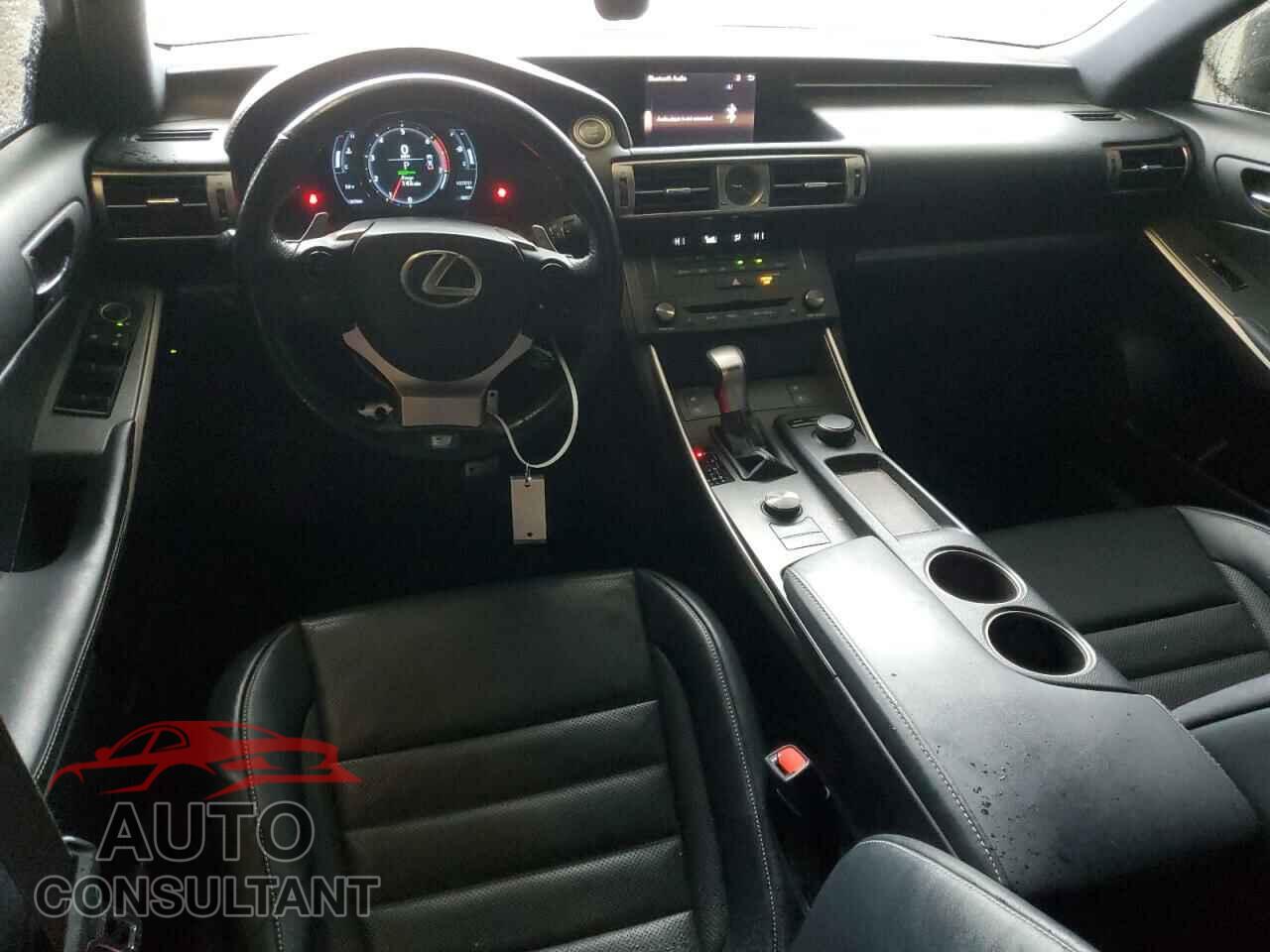 LEXUS IS 2016 - JTHBA1D21G5024116