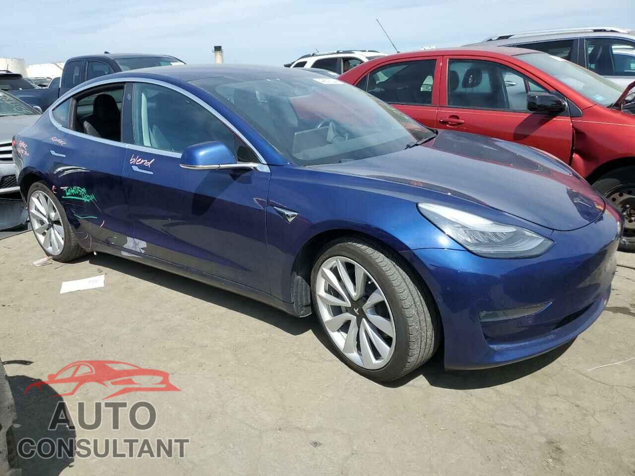 TESLA MODEL 3 2018 - 5YJ3E1EA5JF076550