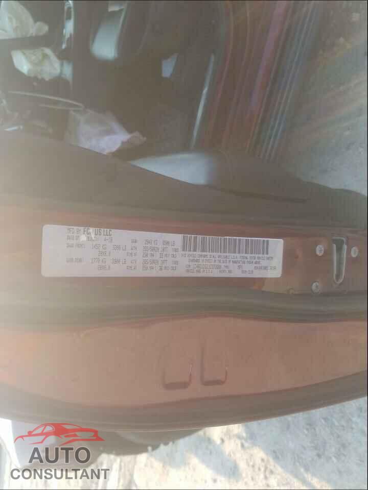 DODGE DURANGO 2018 - 1C4RDJDG2JC372660