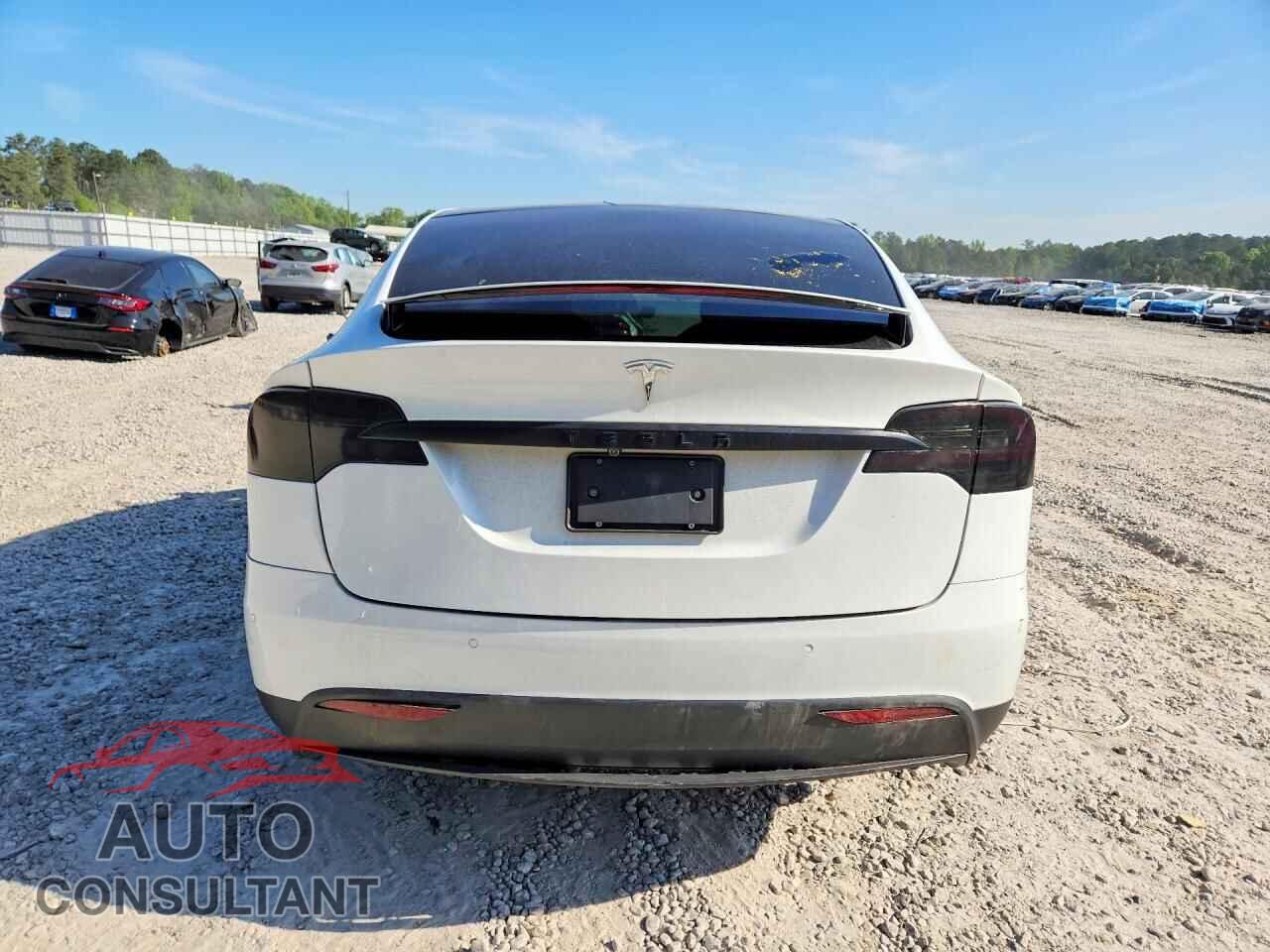 TESLA MODEL X 2017 - 5YJXCBE25HF070151