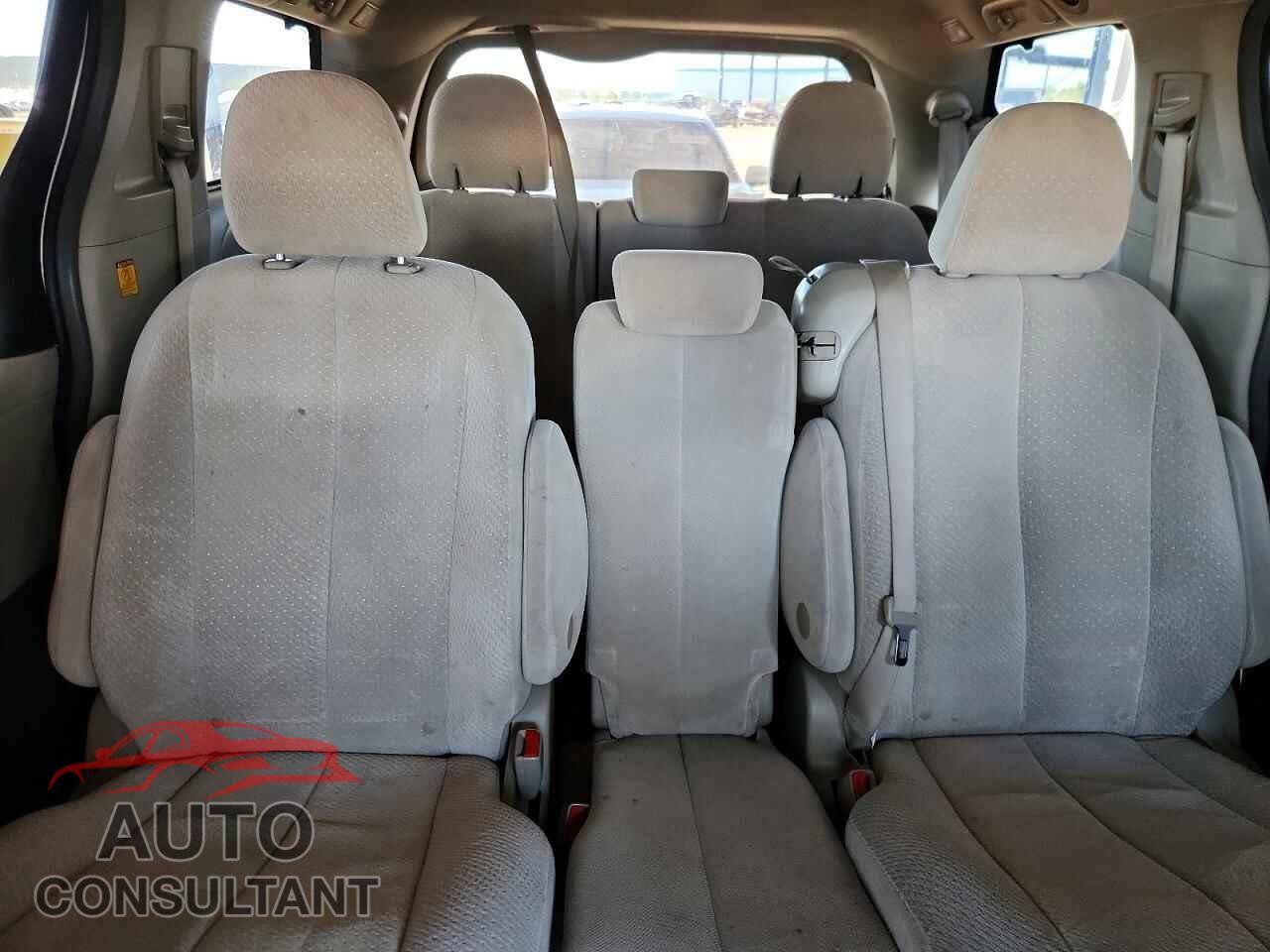 TOYOTA SIENNA 2011 - 5TDKK3DCXBS005375