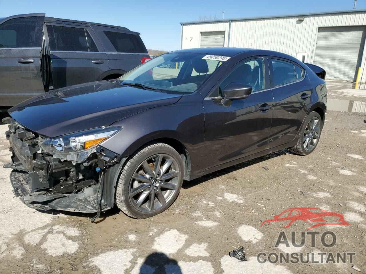 MAZDA 3 2018 - 3MZBN1V34JM196880