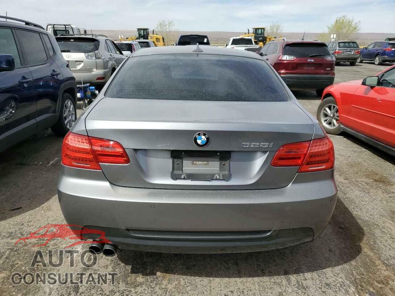 BMW 3 SERIES 2012 - WBAKE3C53CE770166