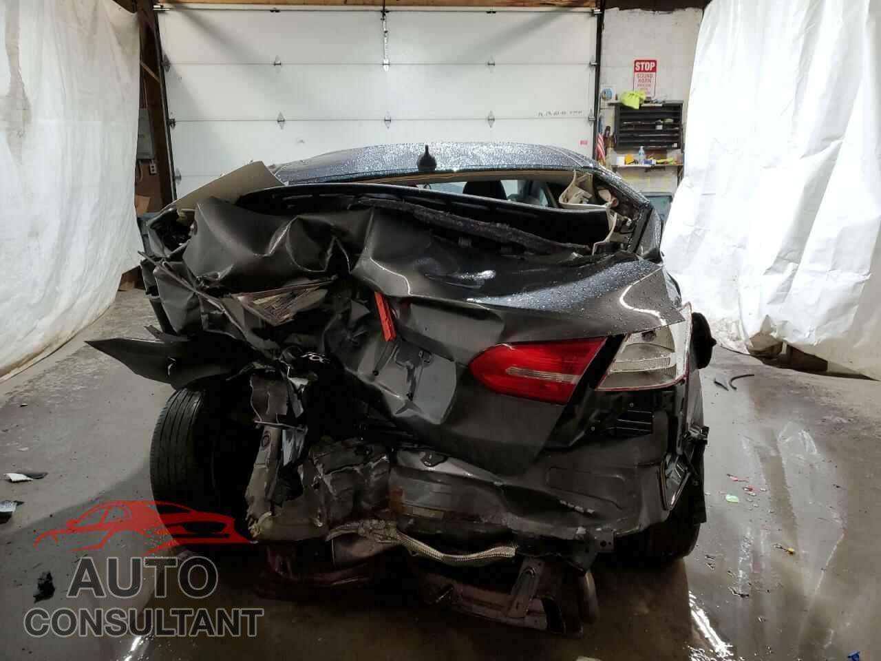 FORD FOCUS 2018 - 1FADP3FE2JL258513