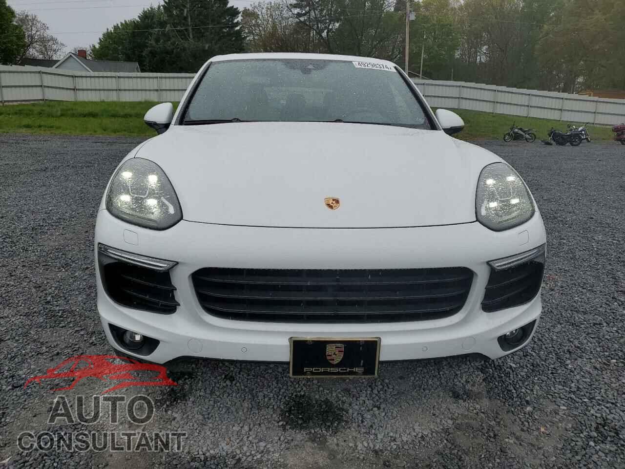 PORSCHE CAYENNE 2018 - WP1AA2A21JKA07024