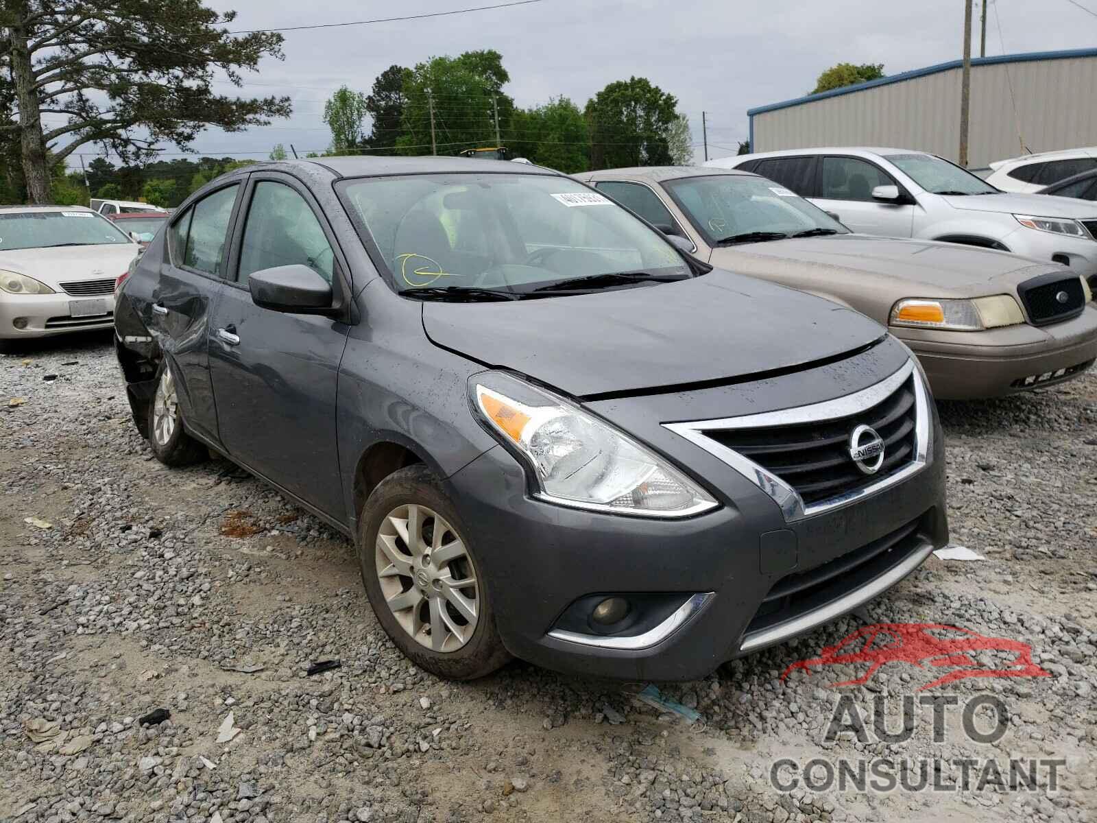 NISSAN VERSA 2017 - 3N1CN7AP1HL897558