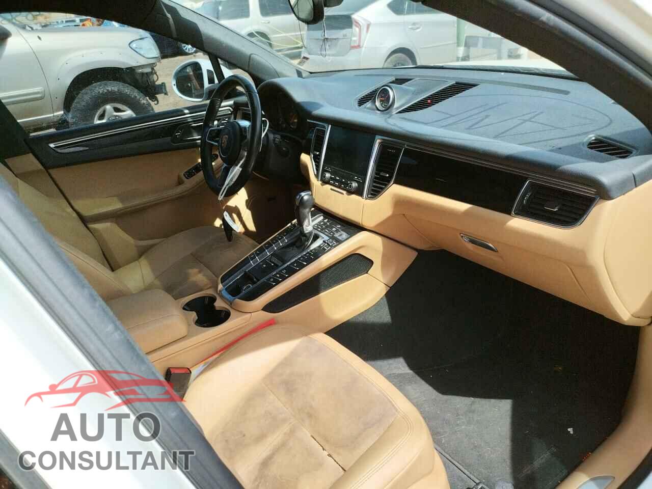 PORSCHE MACAN 2017 - WP1AA2A53HLB01677