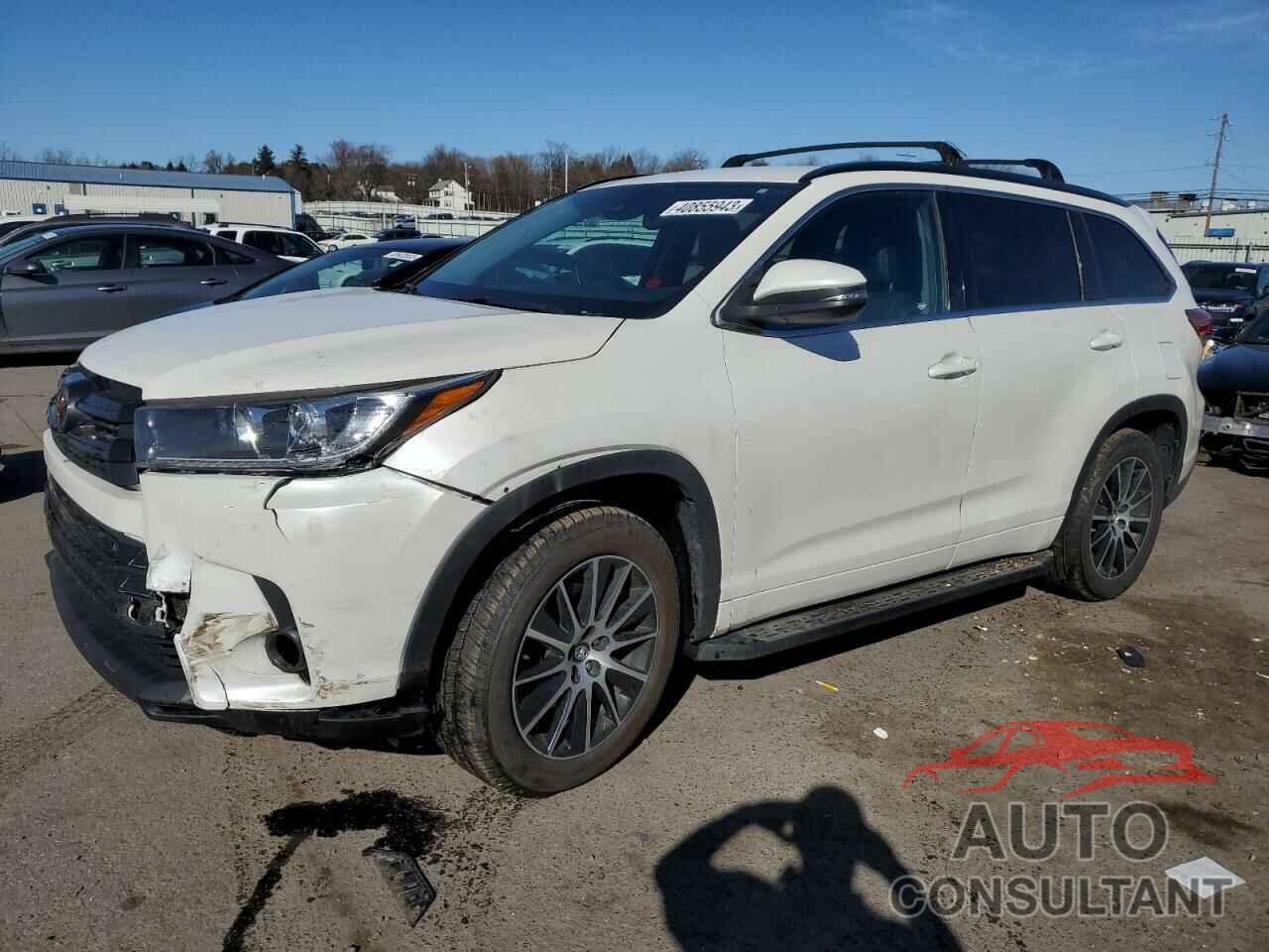 TOYOTA HIGHLANDER 2017 - 5TDKZRFH2HS200936