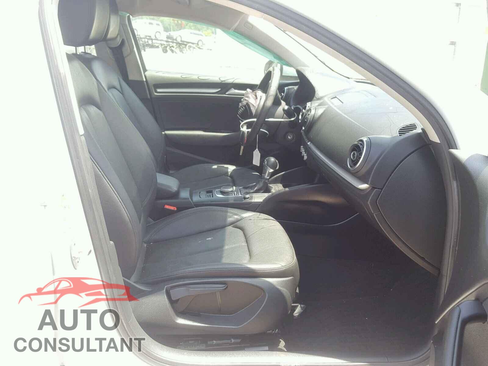 AUDI A3 2015 - WAUACGFF9F1001714