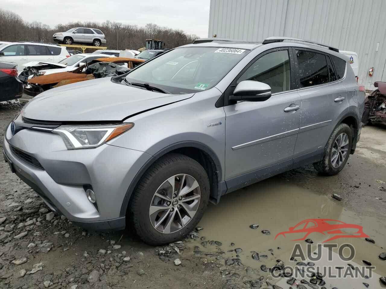 TOYOTA RAV4 2018 - JTMRJREV6JD199563