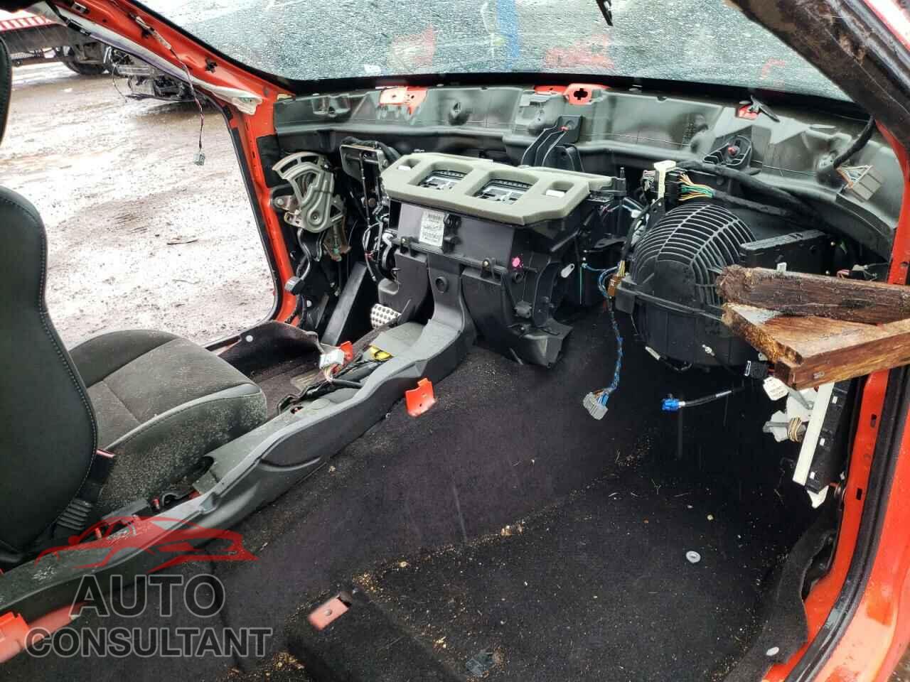 DODGE CHALLENGER 2017 - 2C3CDZFJ0HH638136