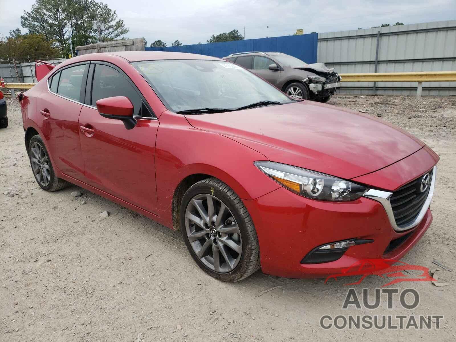 MAZDA 3 2018 - 3MZBN1V33JM218108