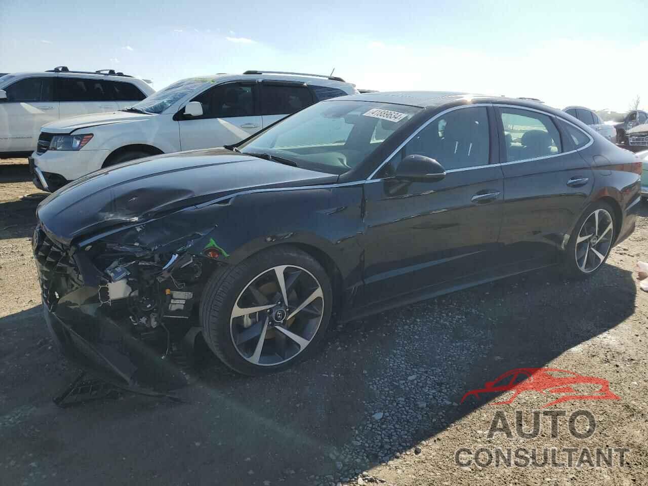 HYUNDAI SONATA 2023 - KMHL44J28PA272112