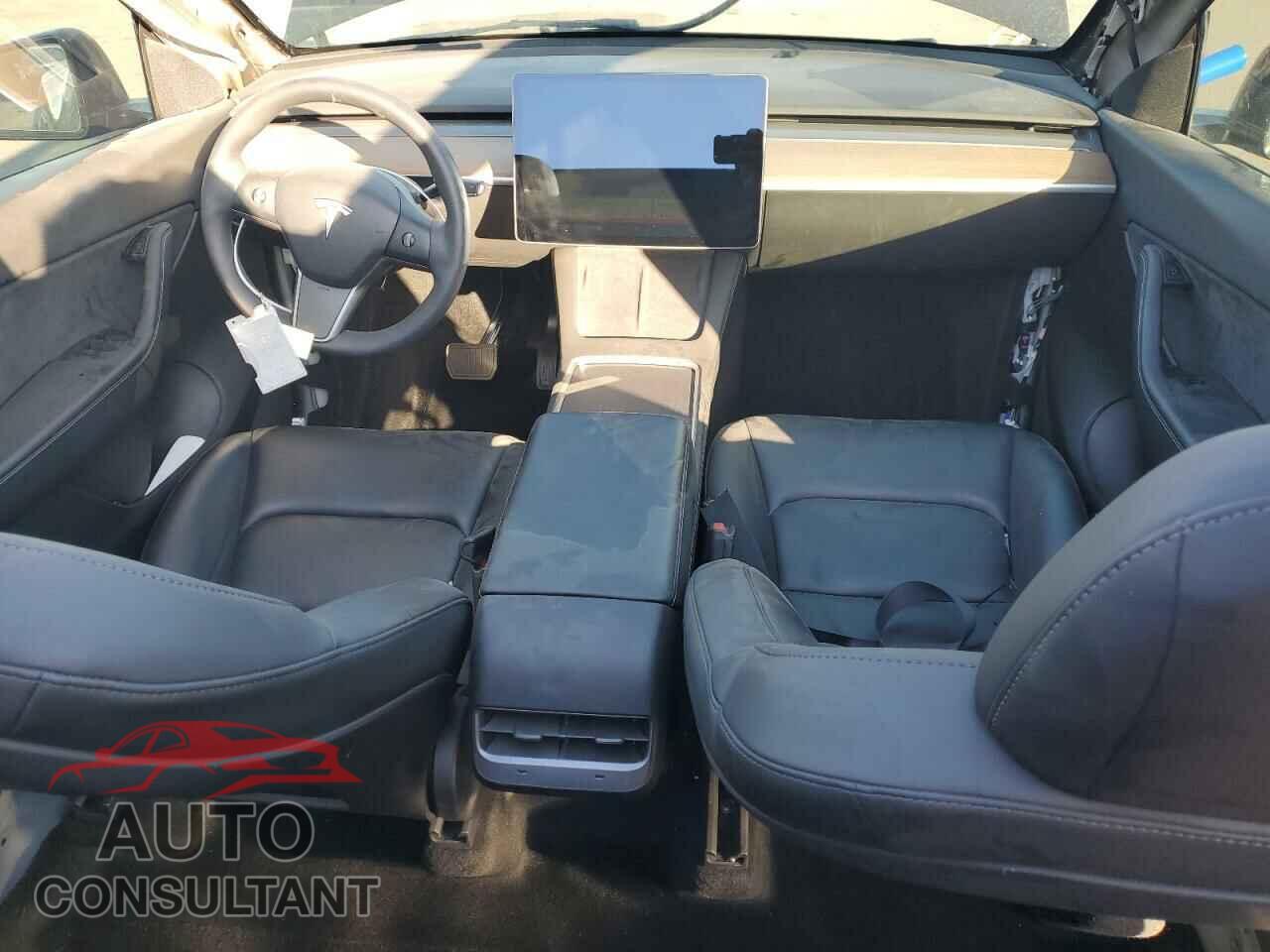 TESLA MODEL Y 2022 - 7SAYGDEE7NF403897
