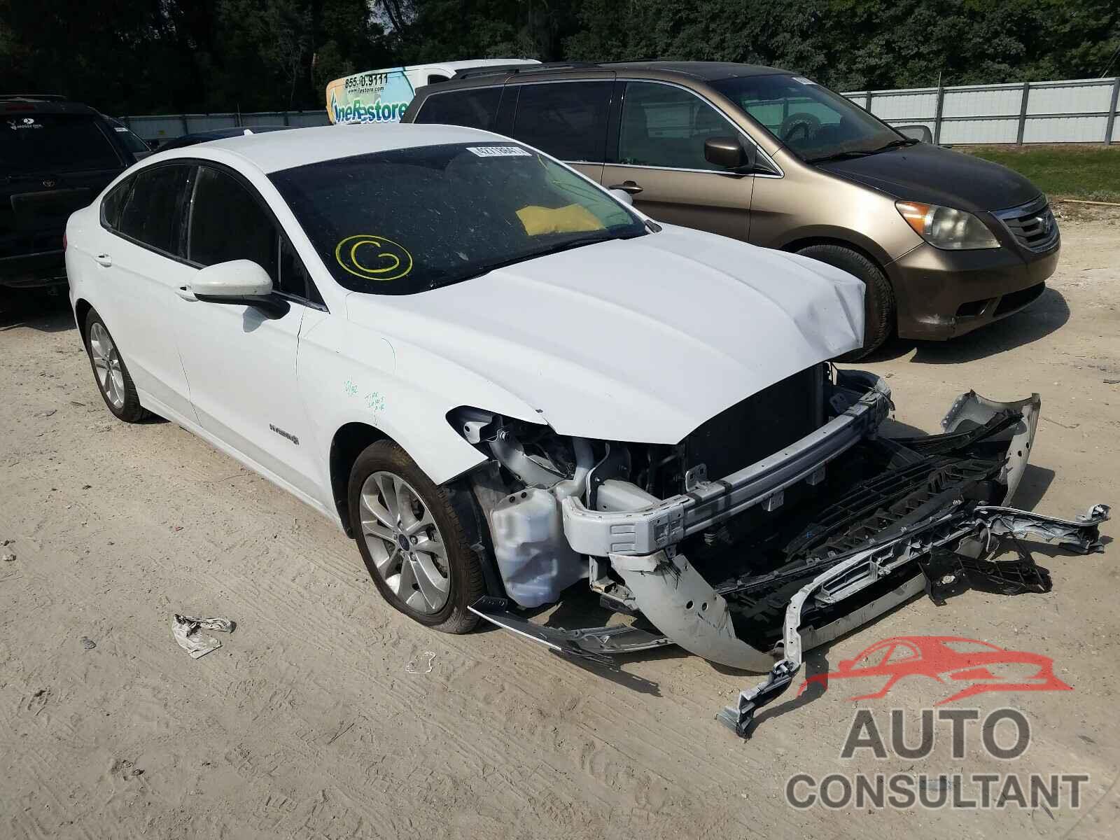 FORD FUSION 2019 - 3FA6P0LU3KR138712