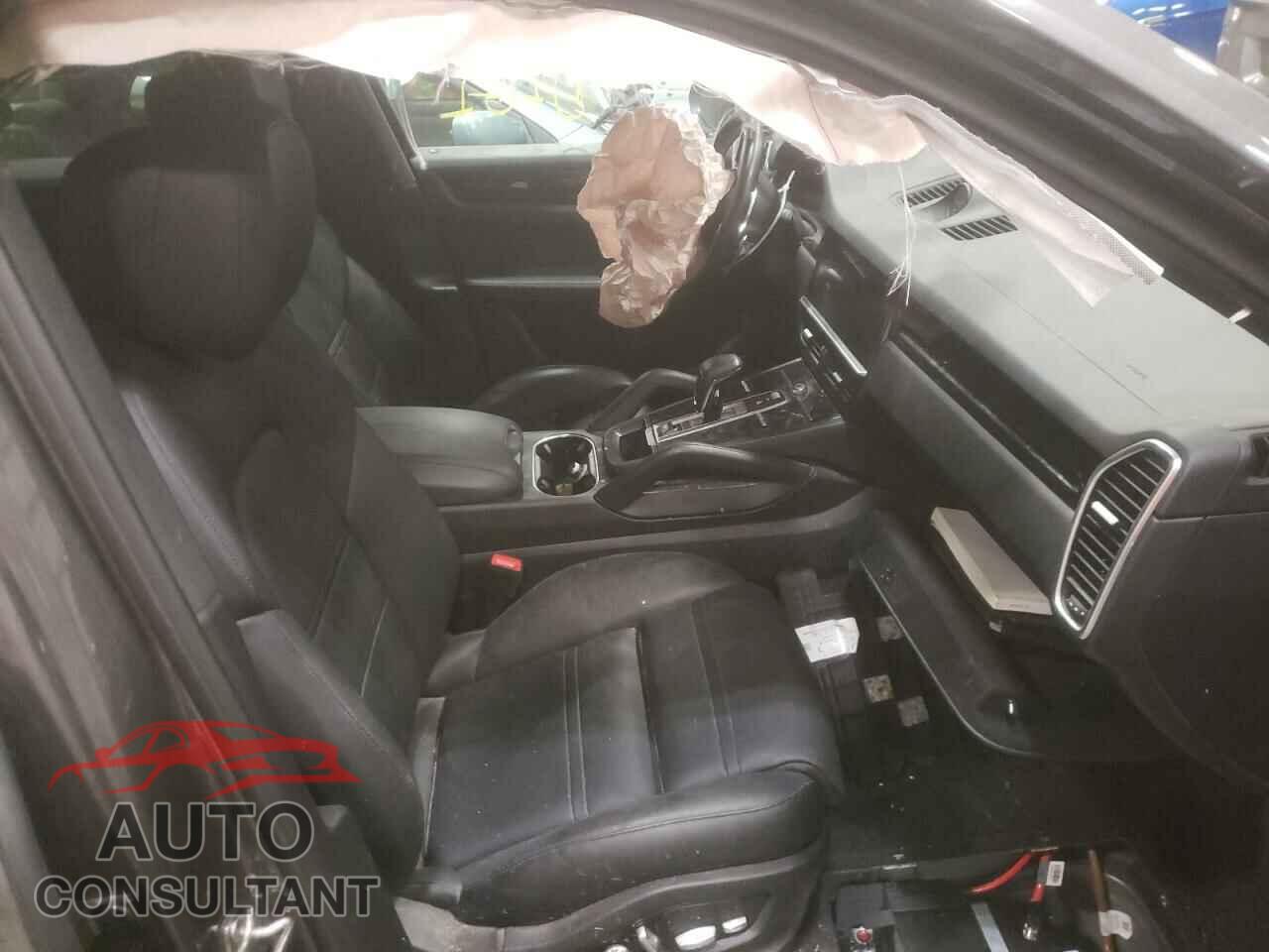 PORSCHE CAYENNE 2019 - WP1AA2AY9KDA17732