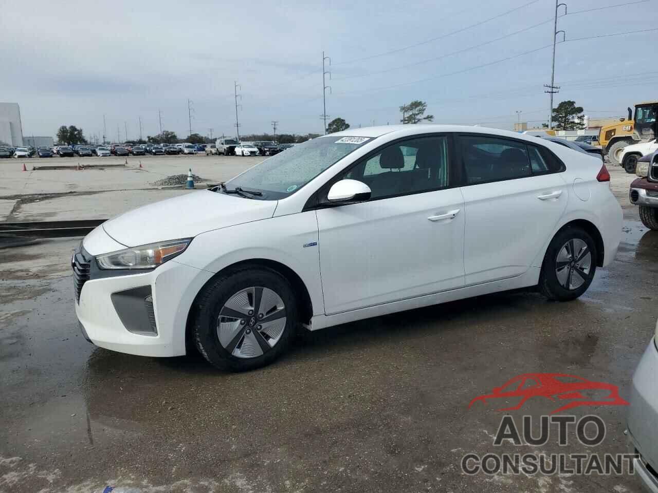 HYUNDAI IONIQ 2017 - KMHC65LC5HU024602