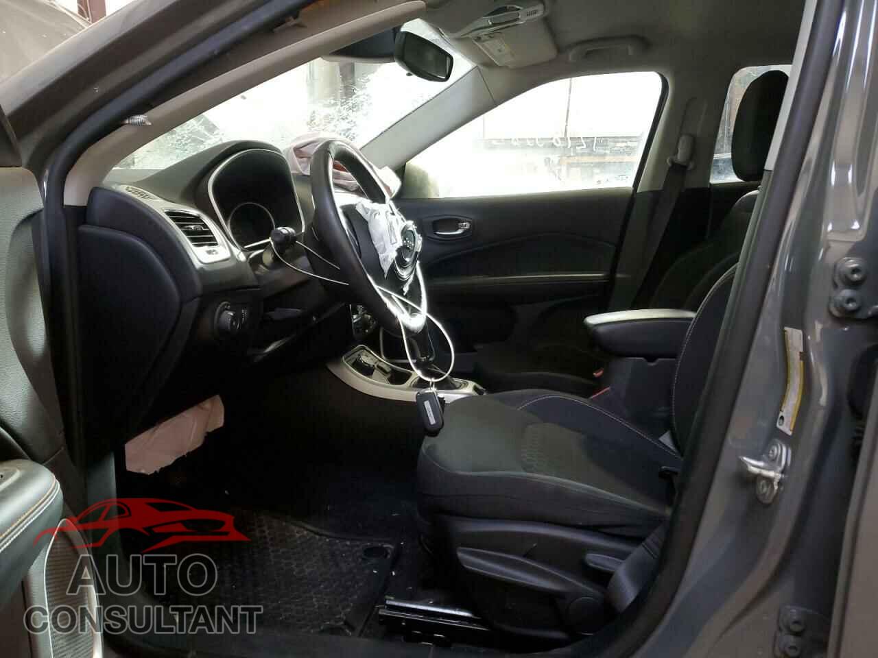 JEEP COMPASS 2020 - 3C4NJDAB6LT106891