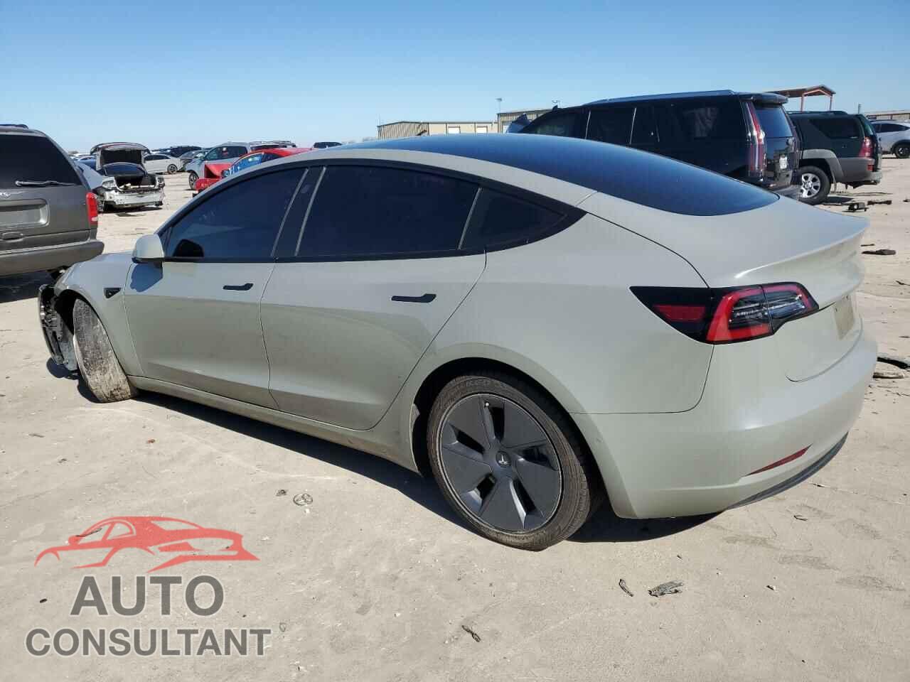 TESLA MODEL 3 2022 - 5YJ3E1EA5NF124425